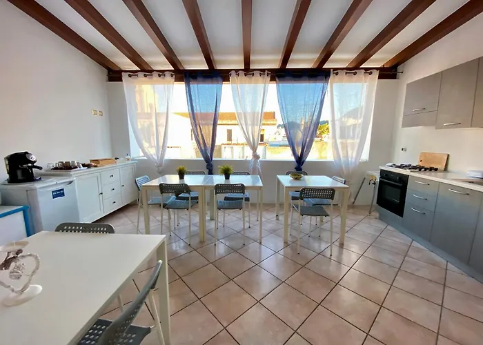 Resort: Mamamia #Lipari